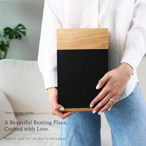 Lux Aeterna Timeless Maple Wood Cremation Urn